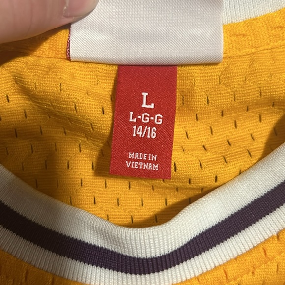 LA lakers Magic Johnson 1985-1985 jersey - Picture 4 of 4